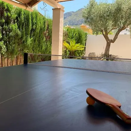 Сasa de vacaciones Familiar En La Montana, Con Acceso A Piscina